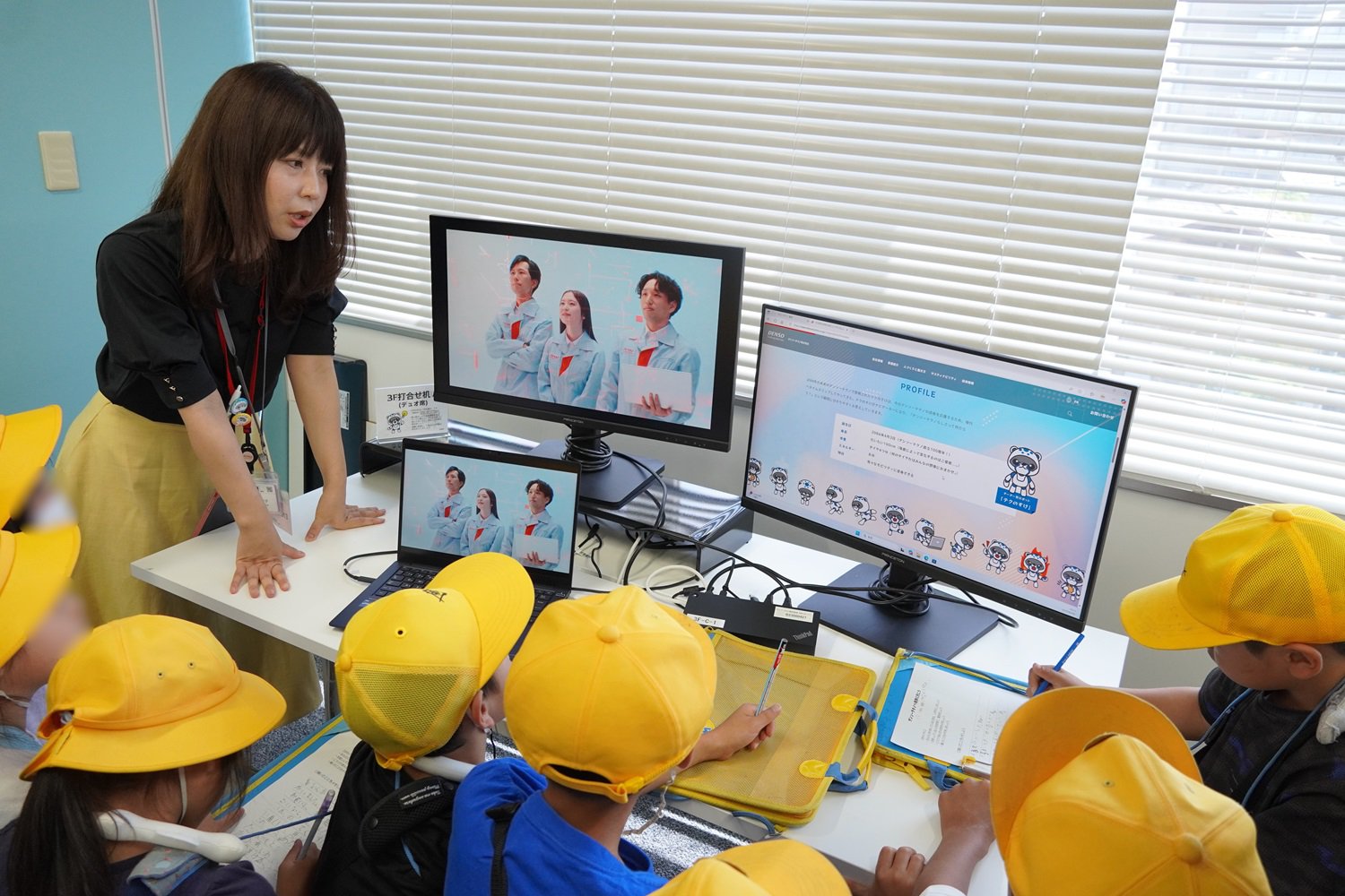 オフィス見学3ぼかし.JPG